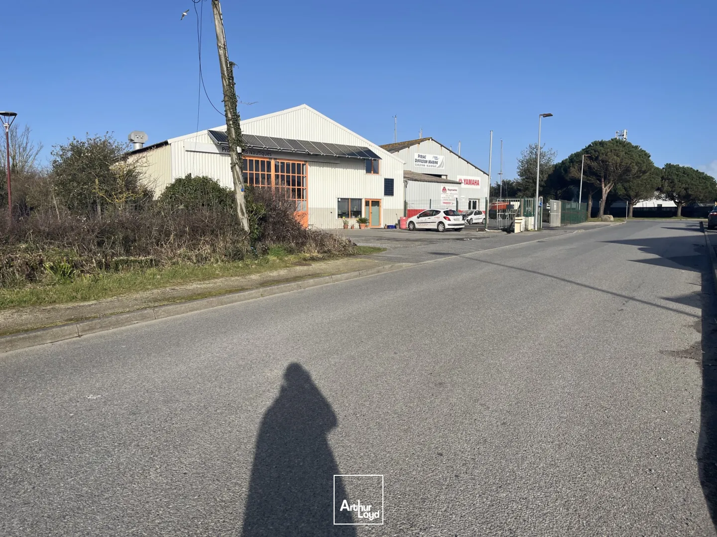 A LOUER LOCAL D ACTIVITE PIRIAC 144M2