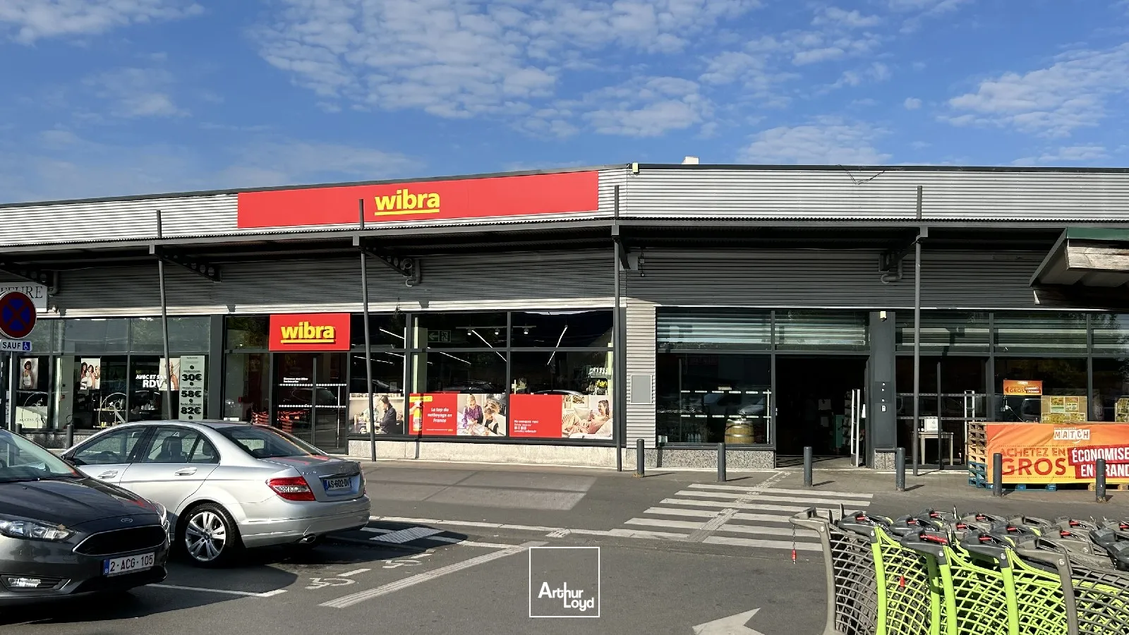 EXCLUSIVITÉ - 2 Locaux commerciaux disponibles, développant env 812 m2 & 638m2 - à louer - zone commerciale MATCH d'Halluin