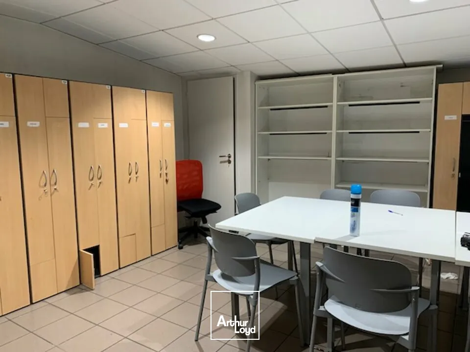 Local à louer Avignon axe principal entrant d'Avignon