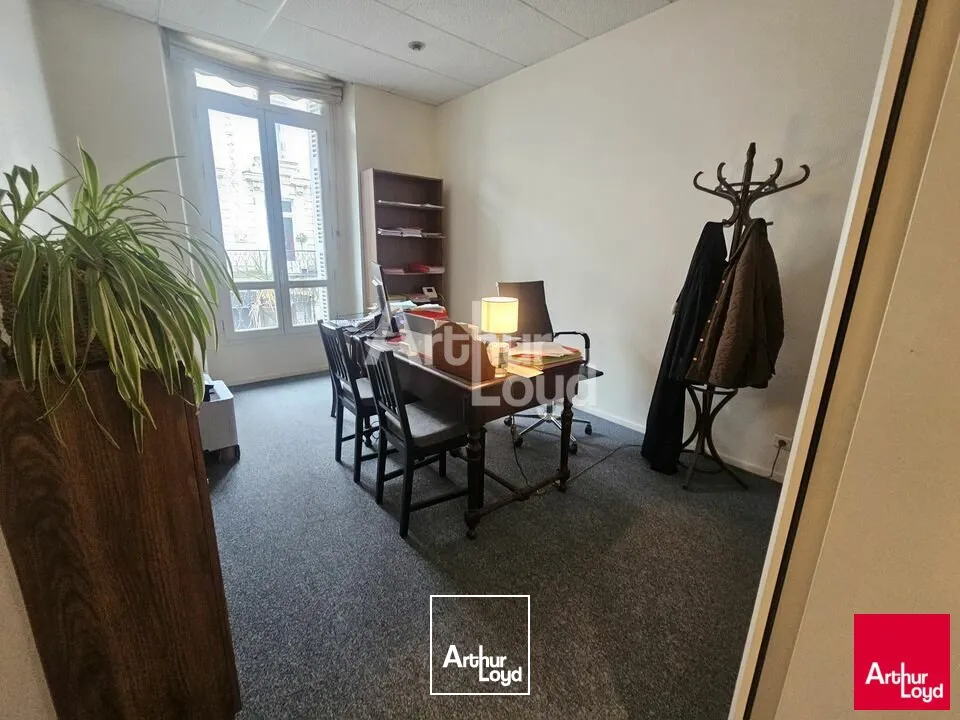 Angers hypercentre bureaux de 115 m² à louer, idéal professions libérales