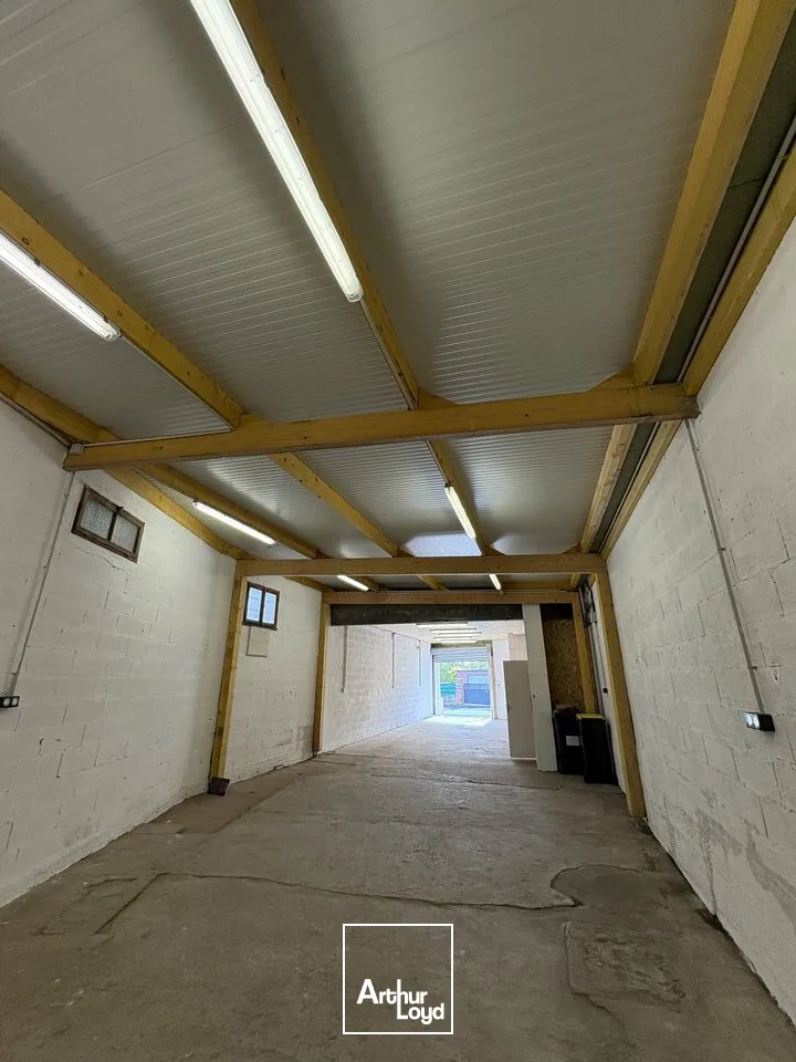 A VENDRE - MURS LIBRES - ATELIER DE 130 M2 + APPARTEMENT 