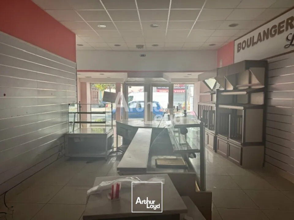 LOCAL COMMERCIAL RUE DE PARIS - MURS LIBRES 