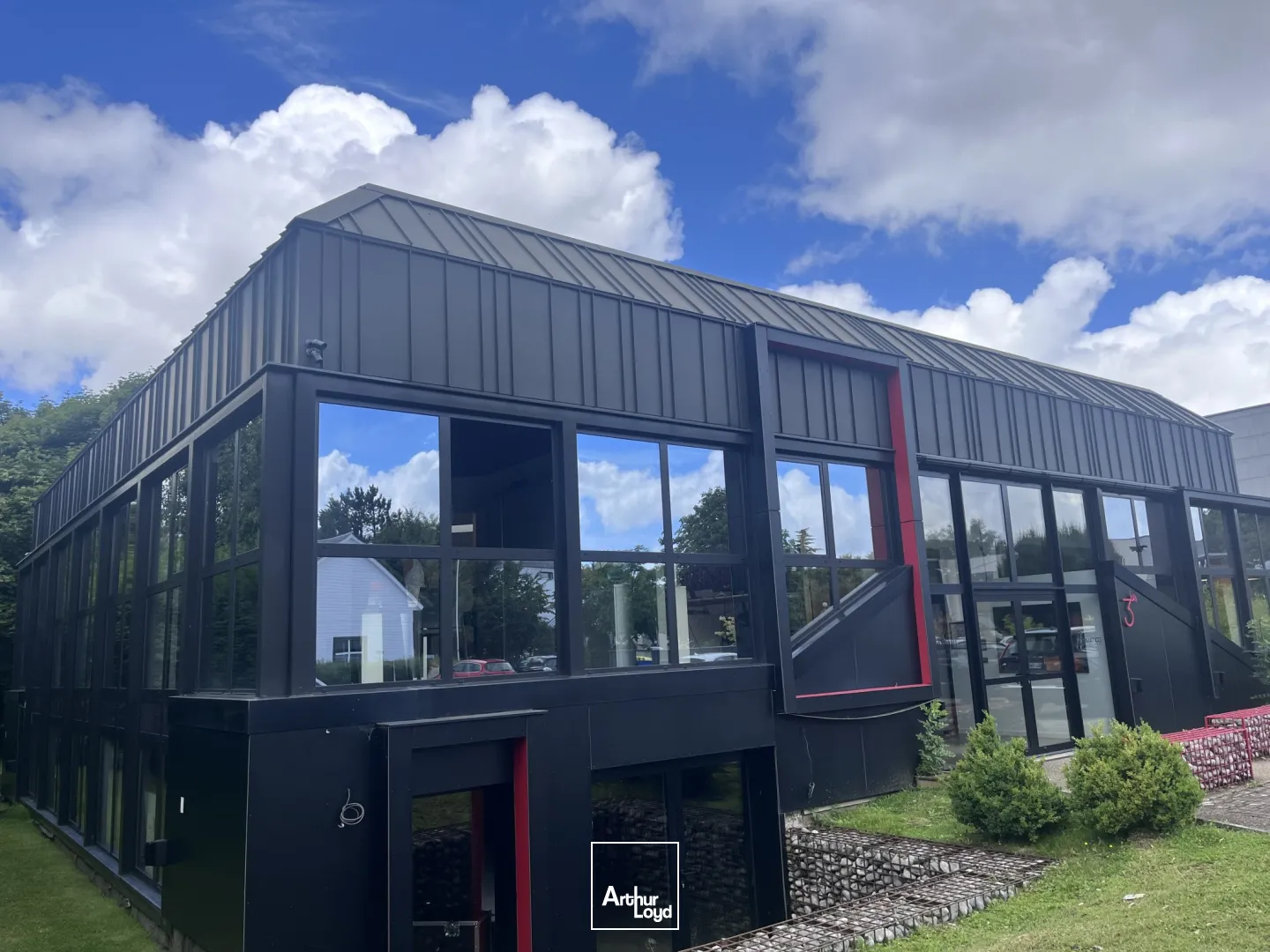 Bureaux à louer à MONT SAINT AIGNAN 76130