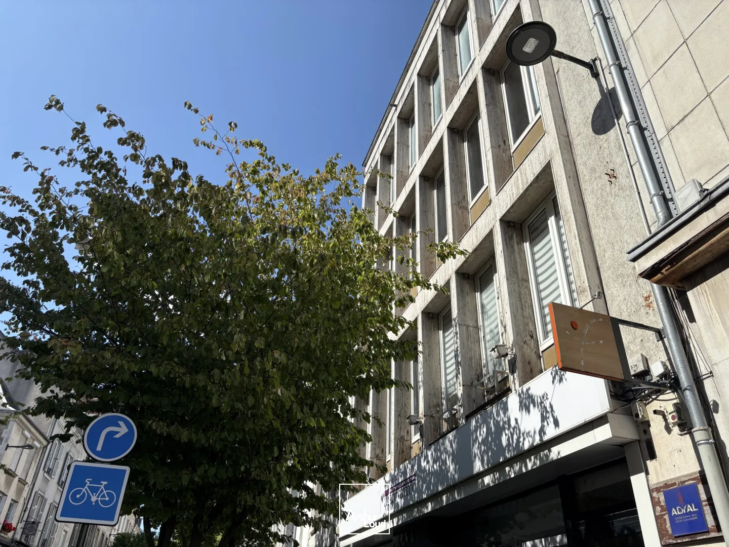 Locaux tertiaires rénovés - 190 m2 à louer en Hyper Centre proche Place du Martroi