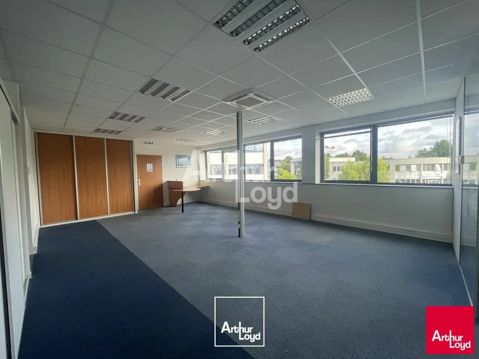 SAINT GREGOIRE - BUREAUX A LOUER - 109 M²