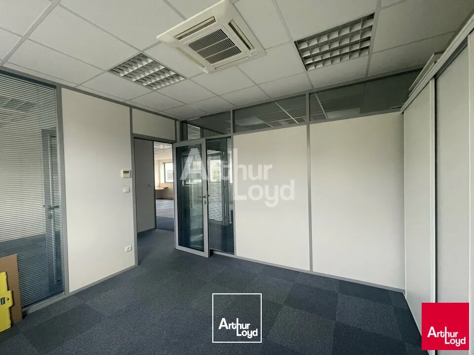 SAINT GREGOIRE - BUREAUX A LOUER - 109 M²