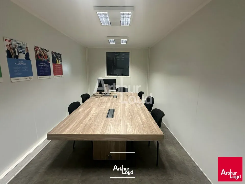 ST JEAN SUR VILAINE - LOCAL D'ACTIVITE A LOUER - 755 M²