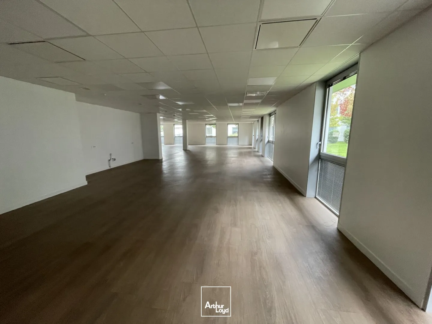 Zone de la Pilaterie - HUB DE MARCQ - Bureaux à Louer - Avec Parkings