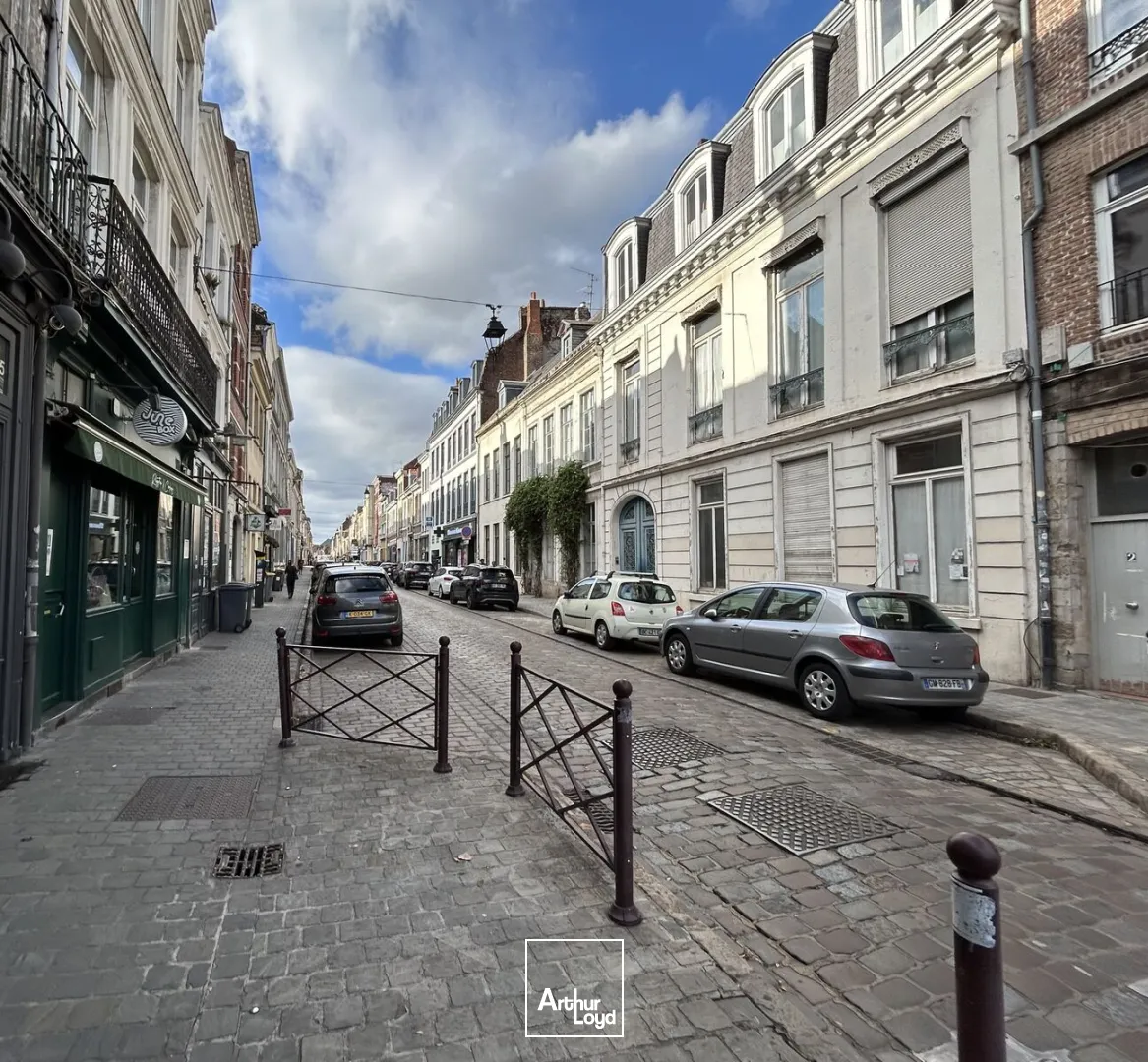 Local Commercial à Louer + Extraction - Rue Saint André Lille