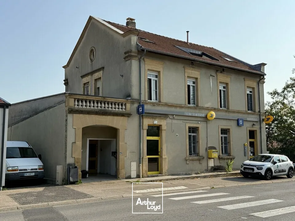 LOCAL COMMERCIAL à LOUER de 85.99 m²