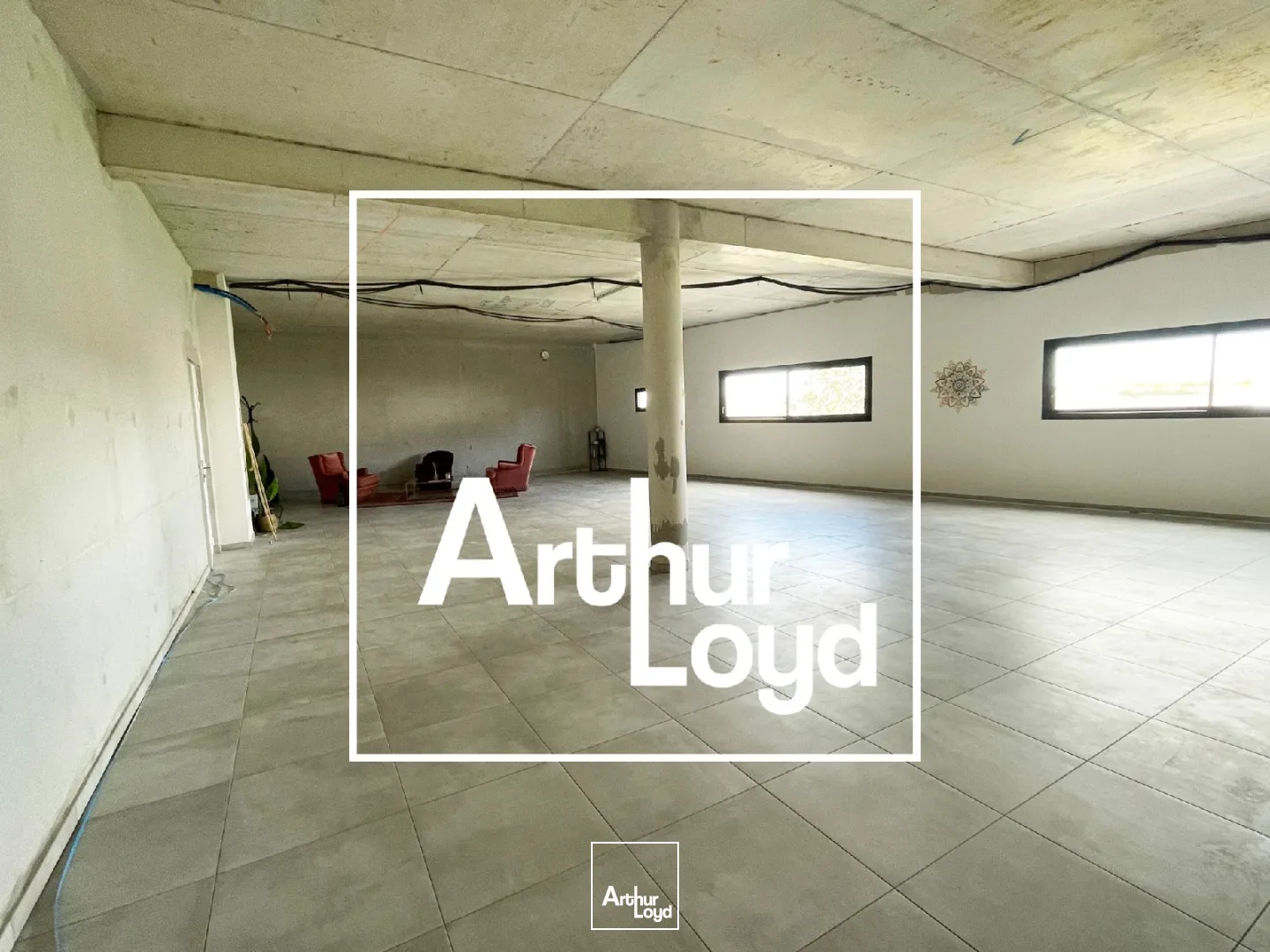 BUREAUX NEUFS AVEC ASCENSEUR A LOUER - JUVIGNAC