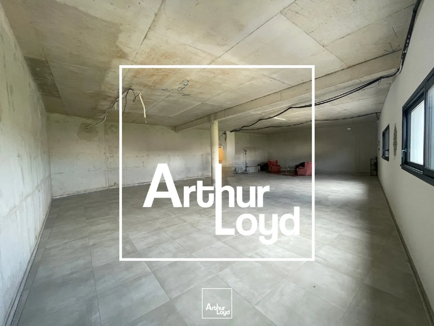 BUREAUX NEUFS AVEC ASCENSEUR A LOUER - JUVIGNAC