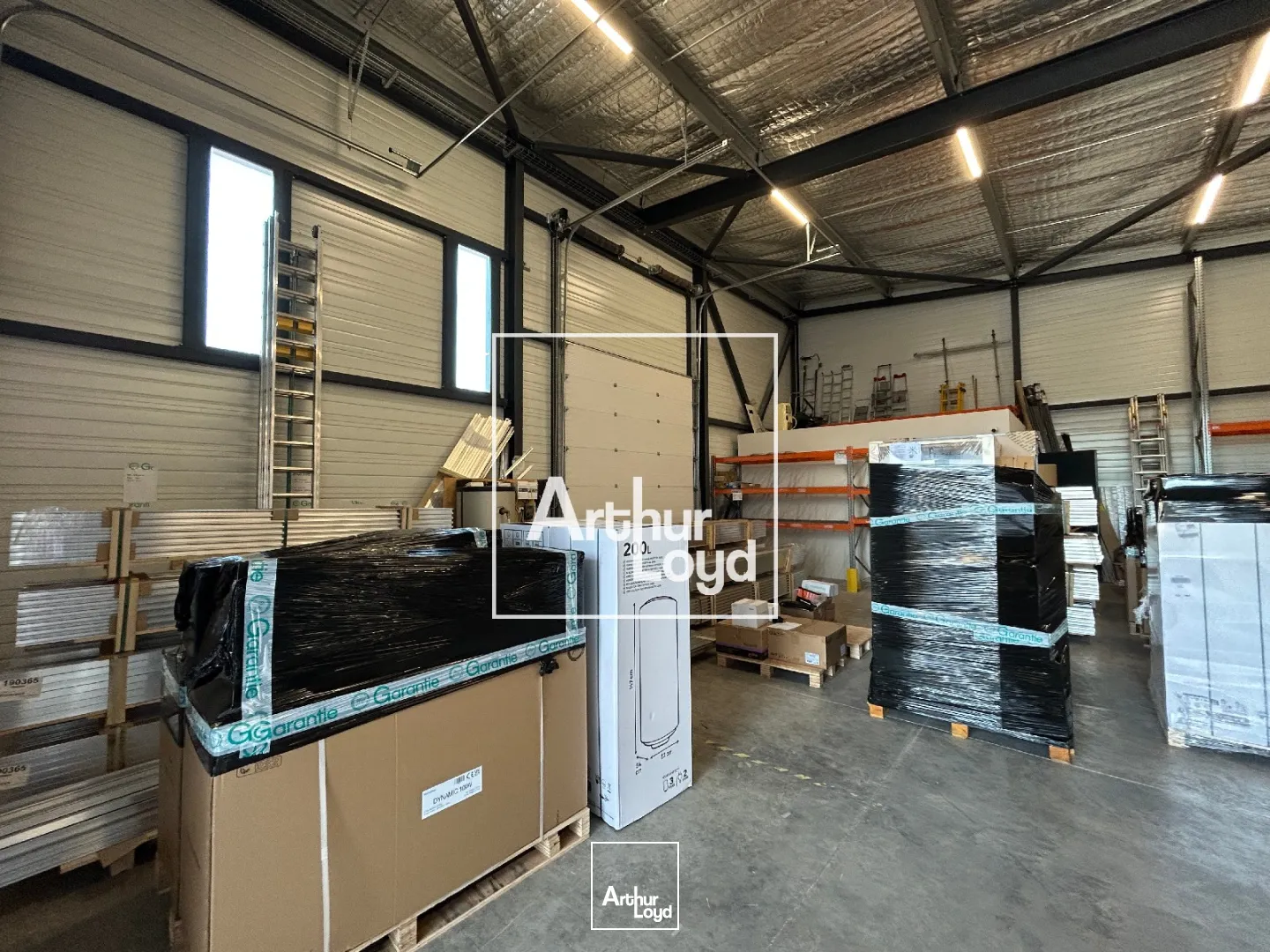 Bâtiment d'activité moderne à la location à Perpignan