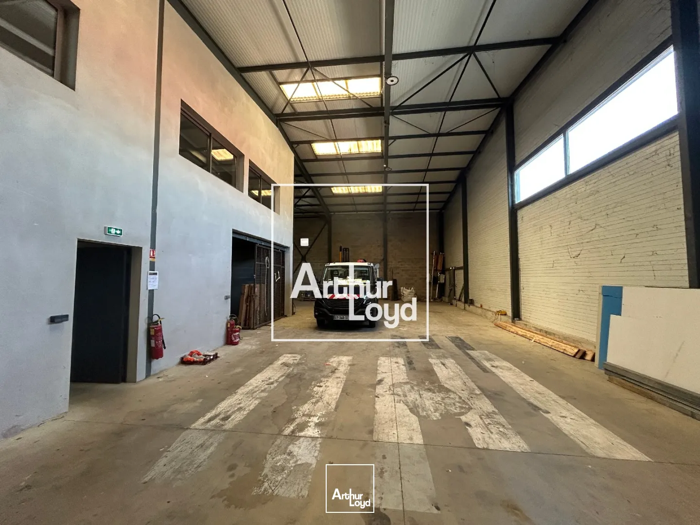 Locaux d'activité à louer - 460 m2 - Polygone nord - Perpignan