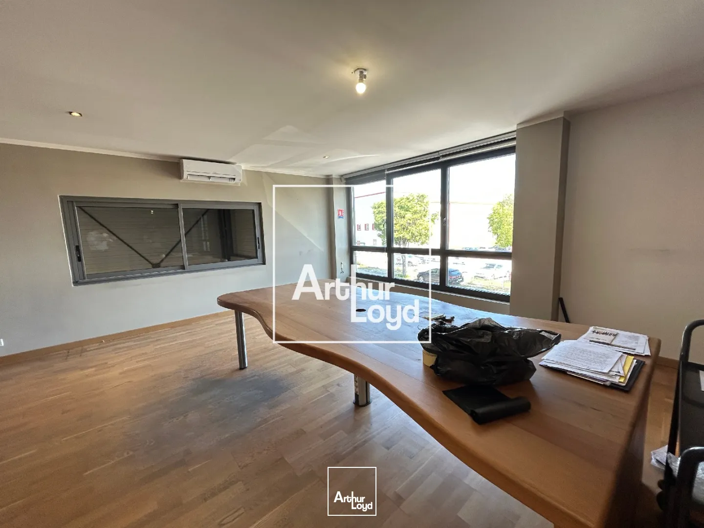 Locaux d'activité à louer - 460 m2 - Polygone nord - Perpignan