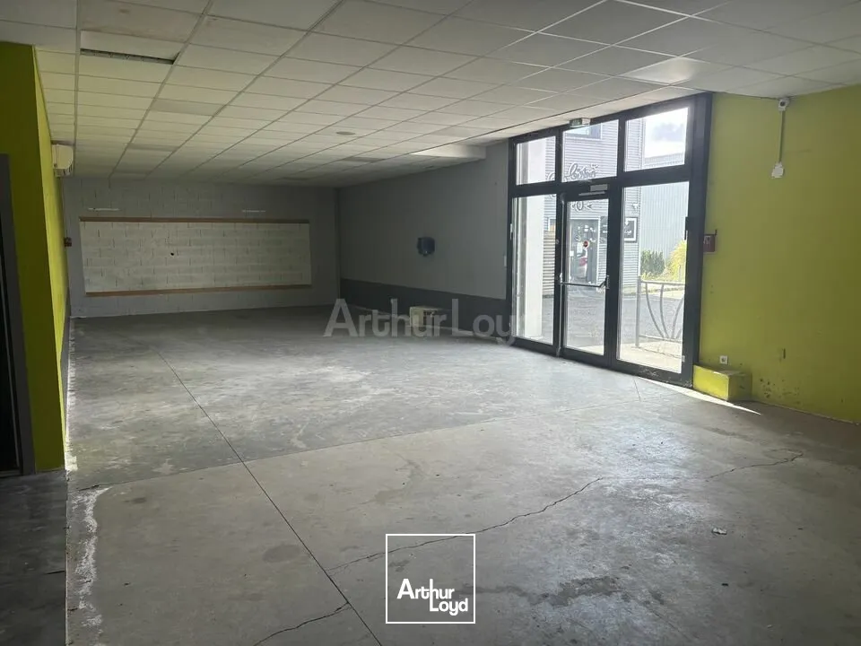 LOCAL COMMERCIAL à LOUER de 485 m²