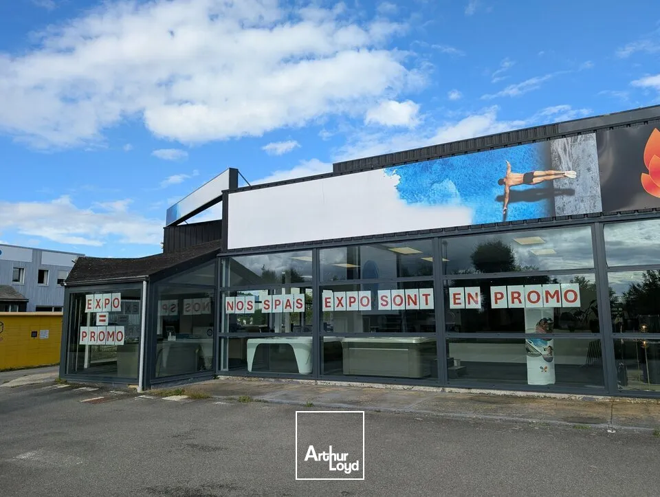 MELESSE - LOCAL COMMERCIAL A LOUER - 535 M²
