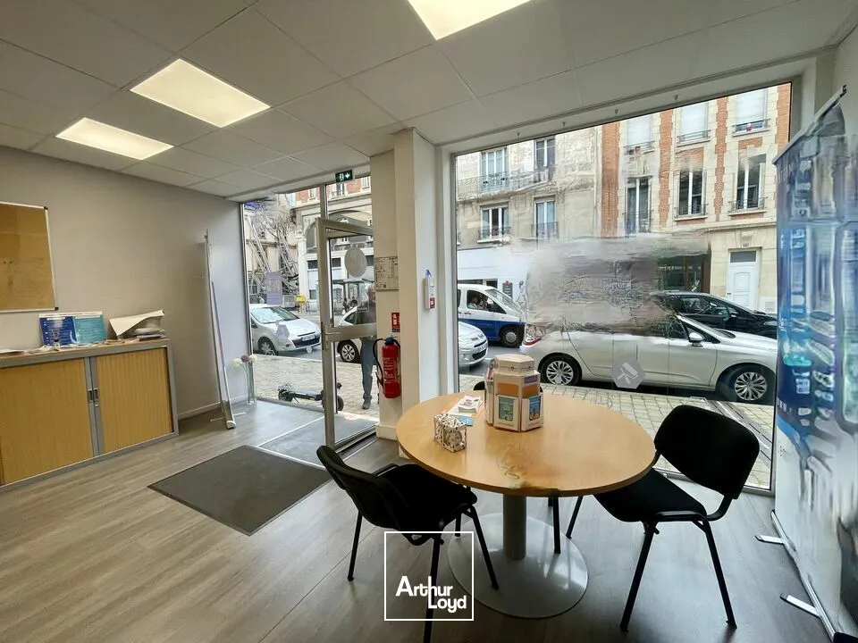 Local commercial à louer sur un axe passant de Reims - d'une superficie d'environ 