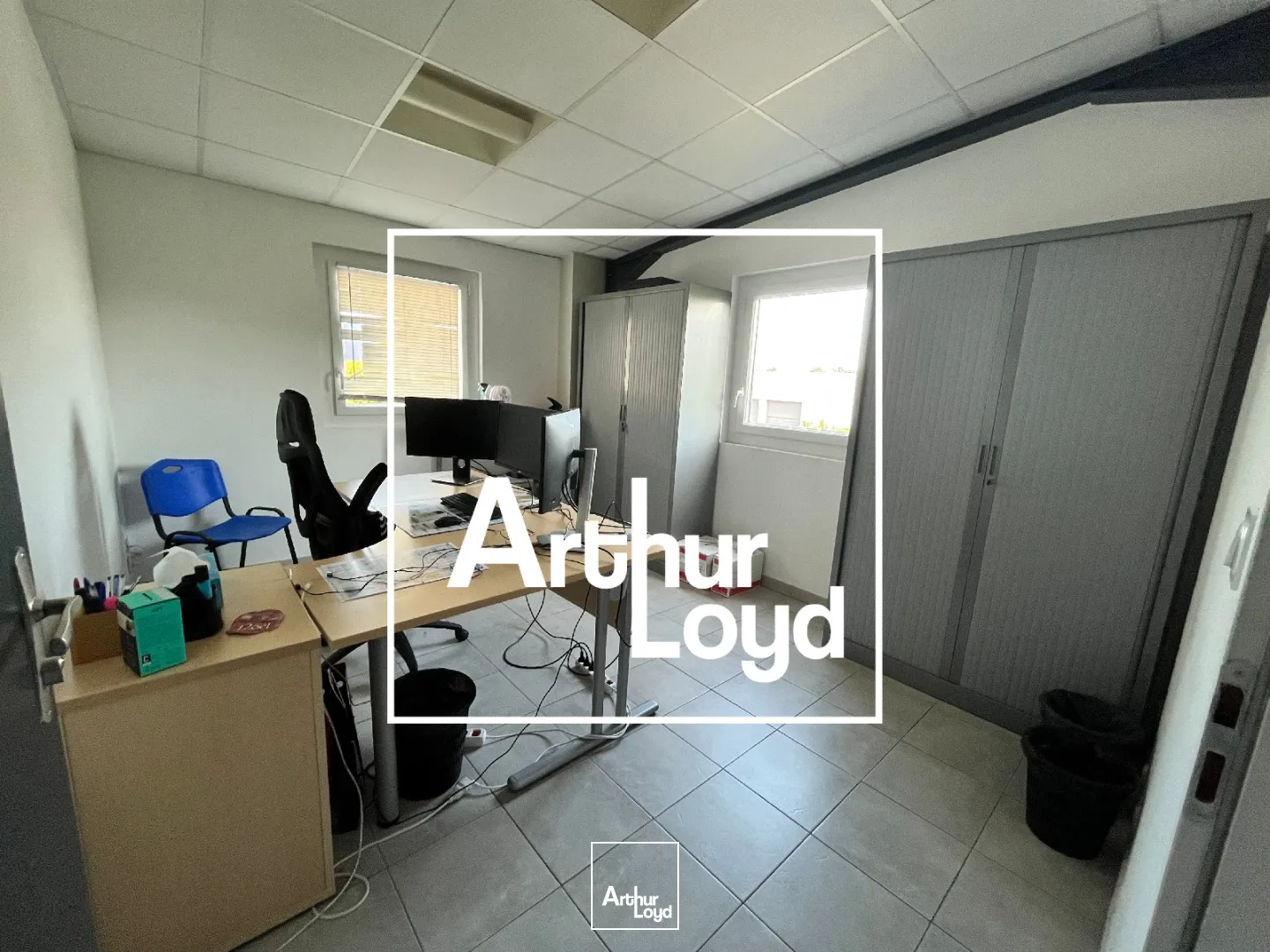 Bureaux à louer à Gallargues, 444,50 m2 divisibles dès 151,9 m2 : votre entreprise au coeur d'un pôle d'activités dynamique