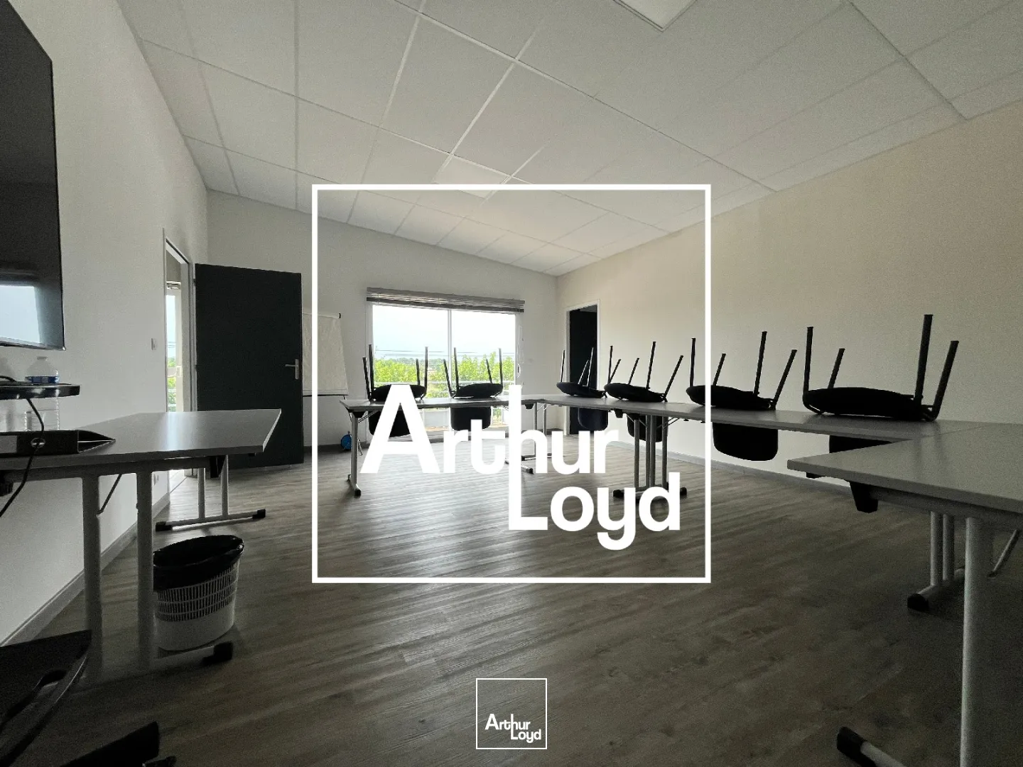 Bureaux à louer à Gallargues, 444,50 m2 divisibles dès 151,9 m2 : votre entreprise au coeur d'un pôle d'activités dynamique