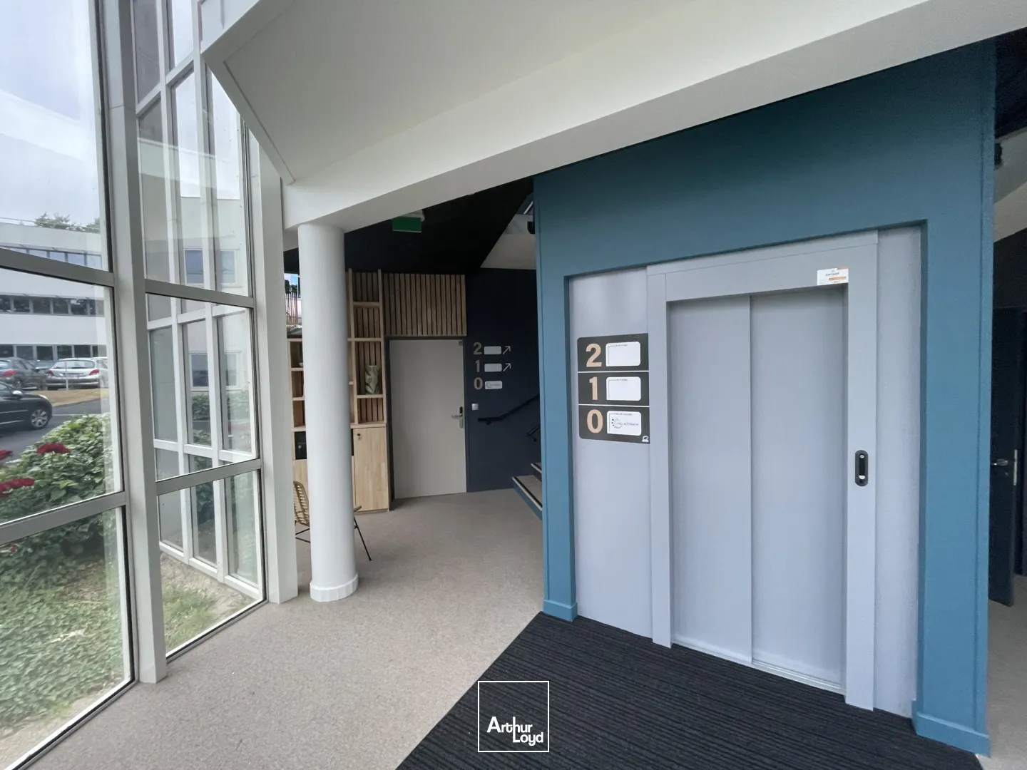 PLATEAUX DE BUREAUX RÉNOVÉS DIVISIBLES - CARQUEFOU LA FLEURIAYE