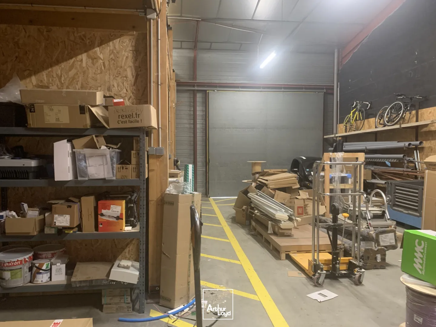 Parc des Province à Olivet - cellule mixte activités et de bureaux - 216 m2 - Location