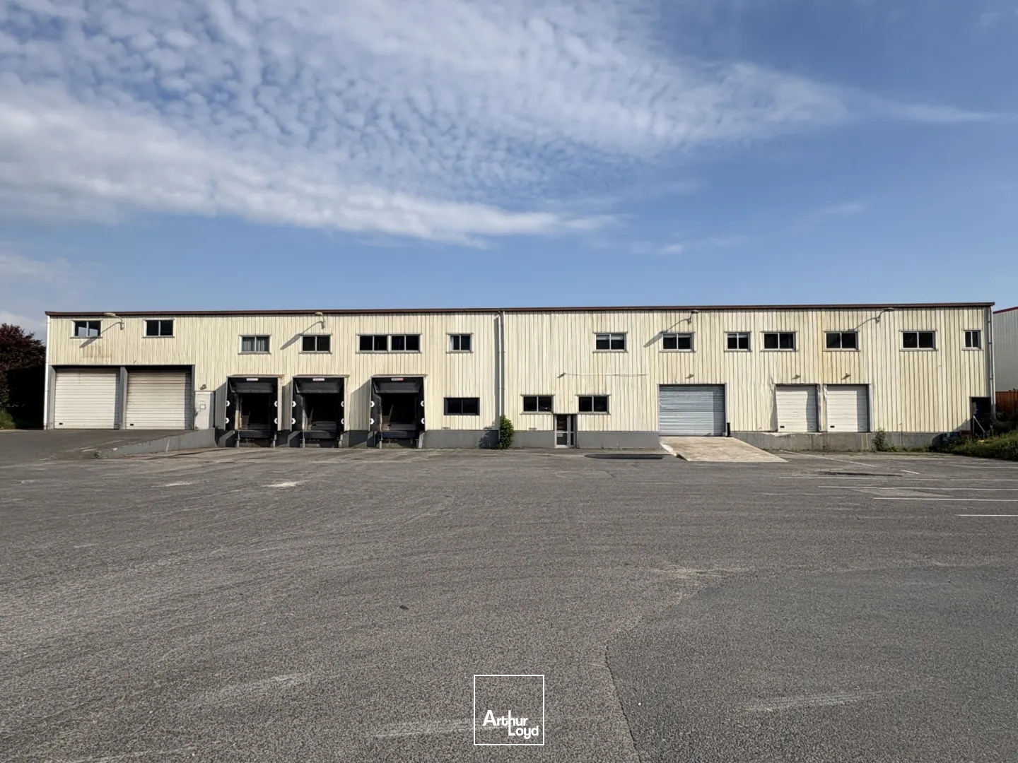 Locaux d'activité & Entrepôts - Vente - ORMES - 45140 - 2458-2458 - 7497634