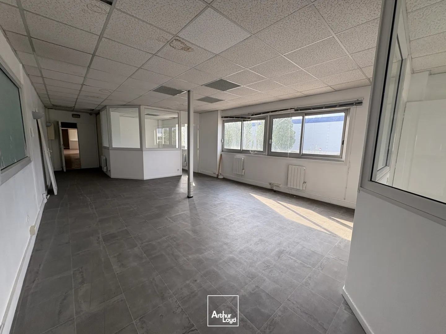 Locaux d'activité & Entrepôts - Vente - ORMES - 45140 - 2458-2458 - 7497640
