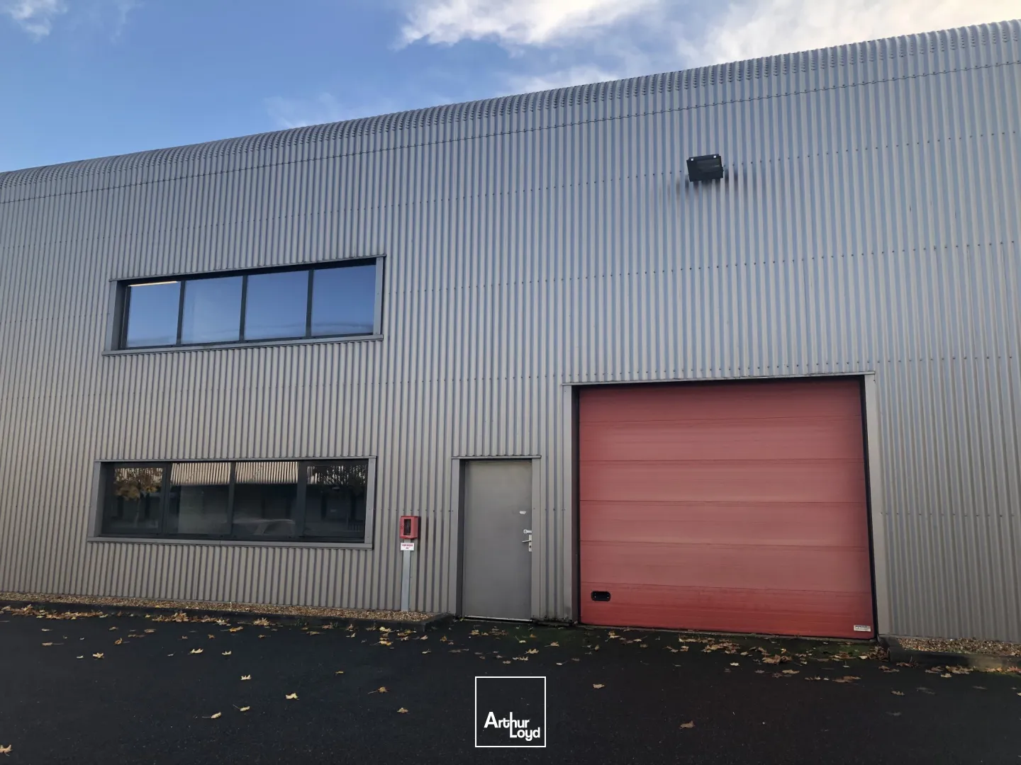 Cellule d'activités à louer - 287 m2 - Est Métropole