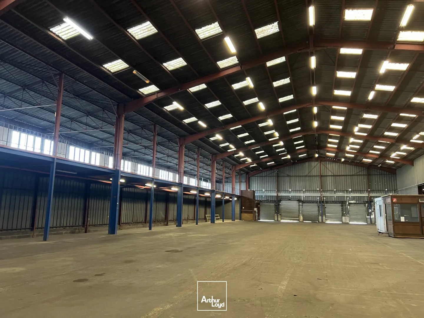 Idéal transporteur / logisticien - Cellule de stockage logistique à louer de 3 150 m2 - Nord/Est Métropole d'Orléans - PA de l'Hervelyne