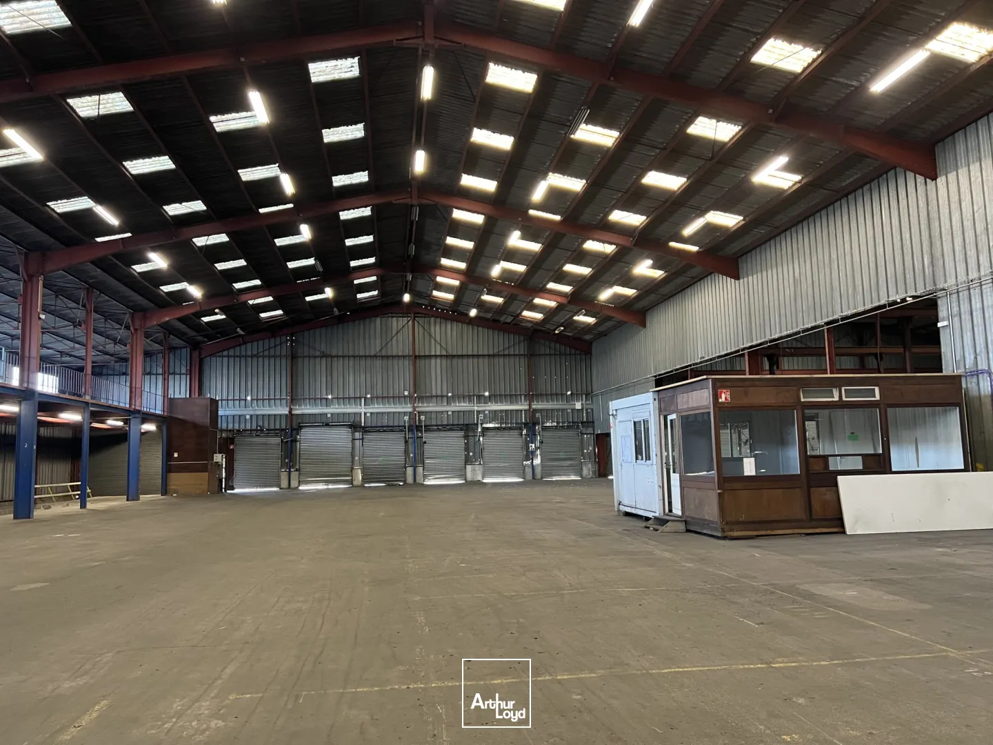 Idéal transporteur / logisticien - Cellule de stockage logistique à louer de 3 150 m2 - Nord/Est Métropole d'Orléans - PA de l'Hervelyne