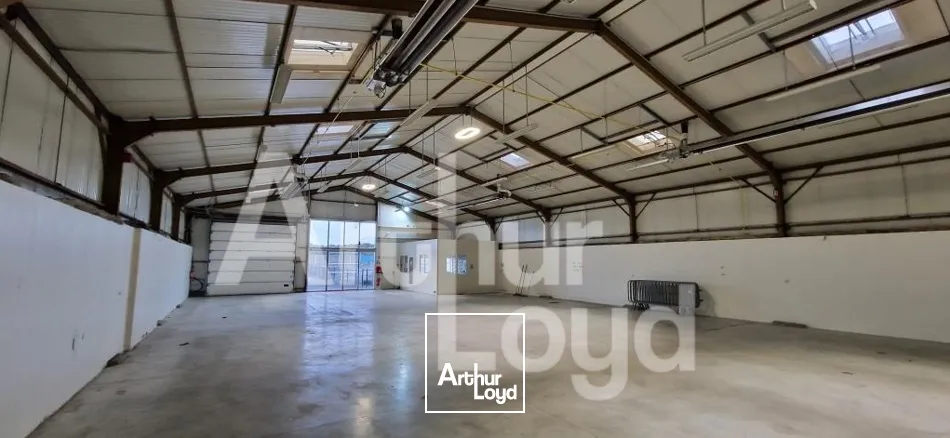 À Louer - Local d'Activité - CARPIQUET