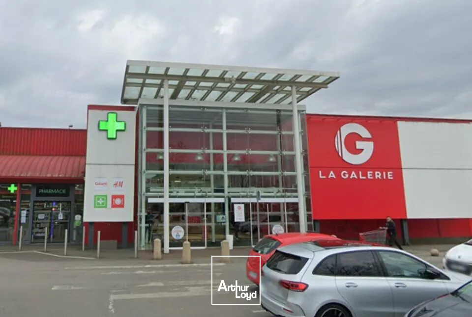 UNE OPPORTUNITÉ RARE DANS LA GALERIE  MENDES FRANCE À CHAURAY