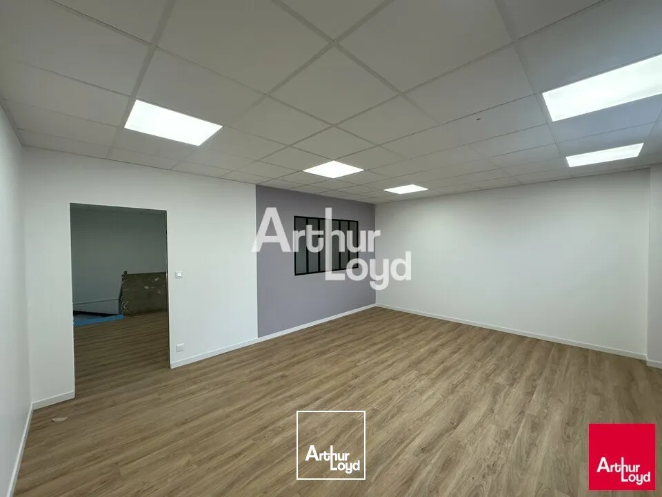 LIFFRE - LOCAL D'ACTIVITE A VENDRE - 300 M²