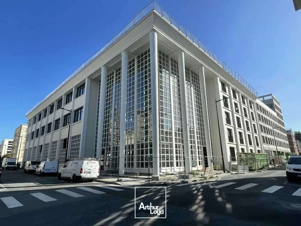 A VENDRE - LE HAVRE HYPER CENTRE - BUREAUX - 549 m2 DIVISIBLES - NEUF 