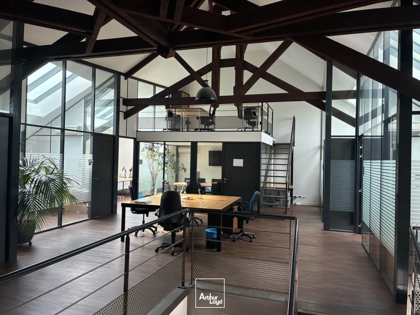 A VENDRE/ A LOUER - IMMEUBLE BUREAUX - ILE DE VERSAILLES - ERDRE