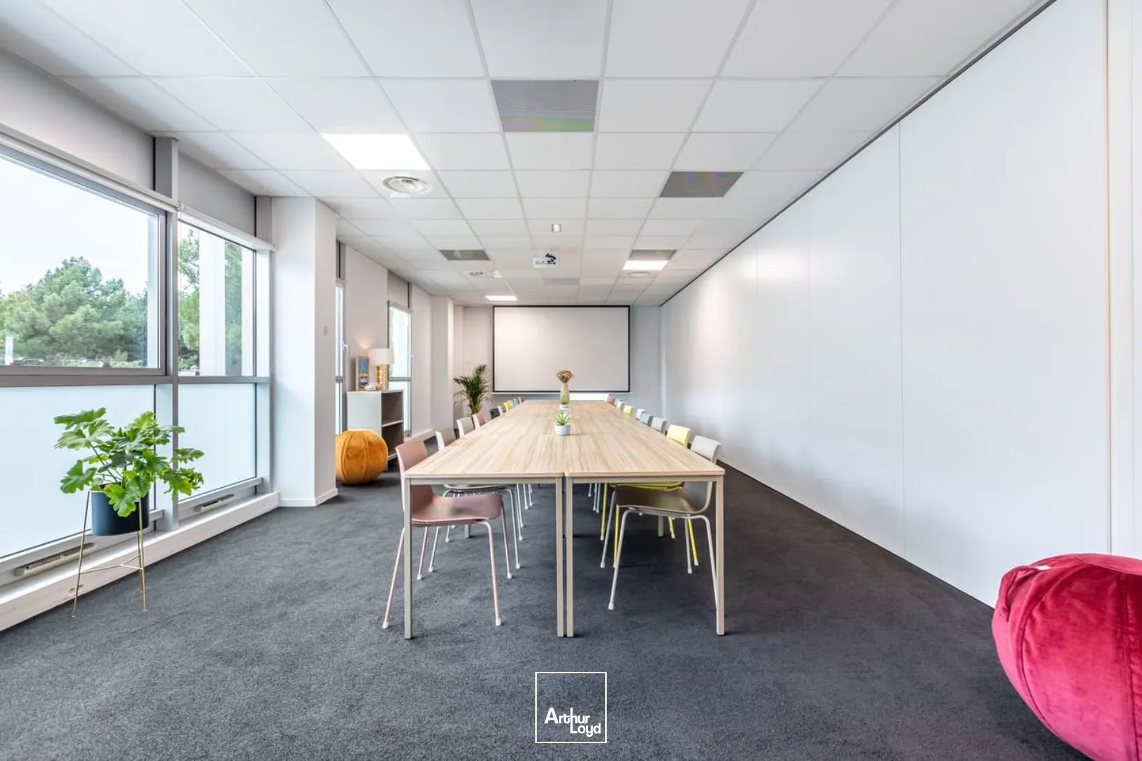 LOCATION DE BUREAUX EQUIPES ET MEUBLES - CHANTRERIE