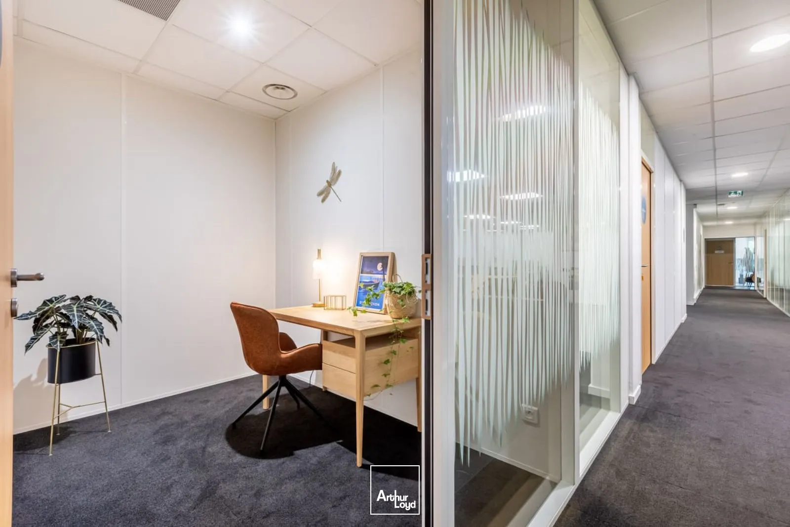 LOCATION DE BUREAUX EQUIPES ET MEUBLES - CHANTRERIE