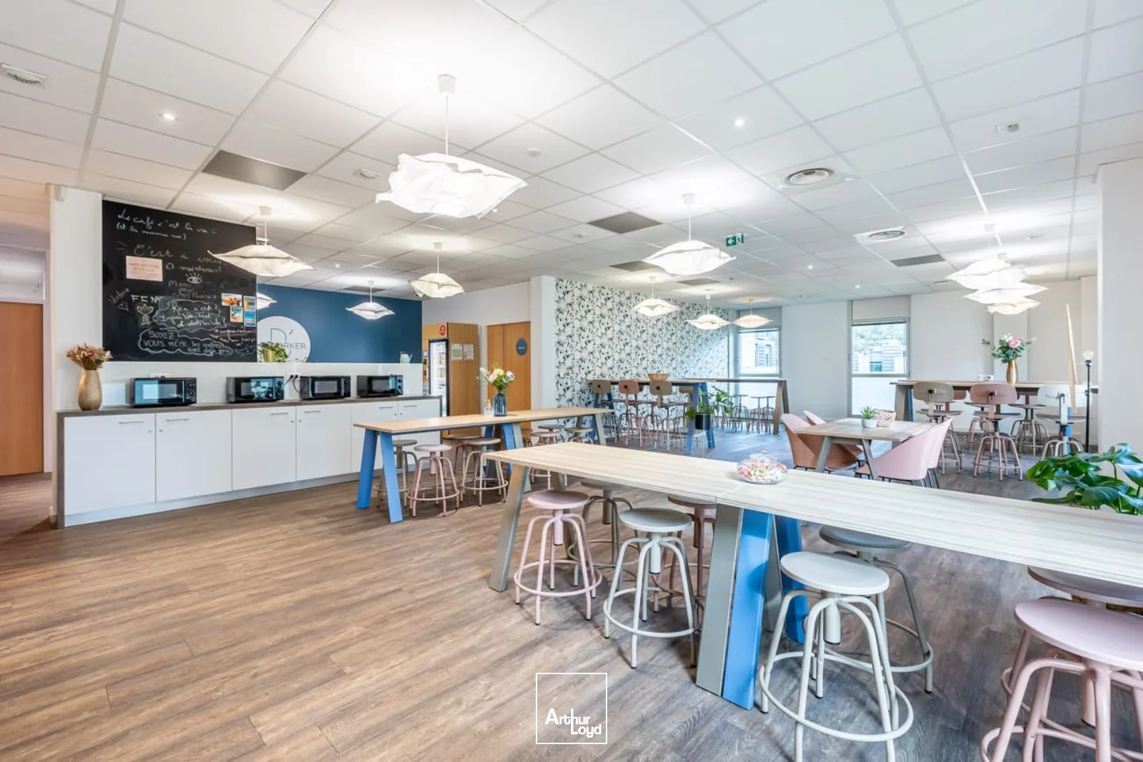 LOCATION DE BUREAUX EQUIPES ET MEUBLES - CHANTRERIE