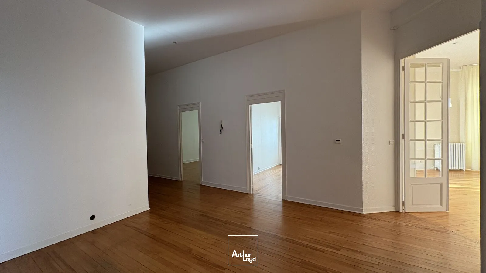 Louez 260 m² de bureaux de caractère avec vue sur la place du Martroi - En plein coeur de l'hyper centre d'Orléans