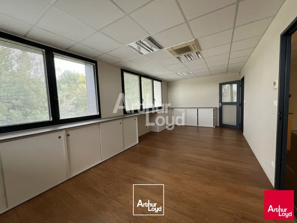 CESSON SEVIGNE - BUREAUX A LOUER - 115 M²