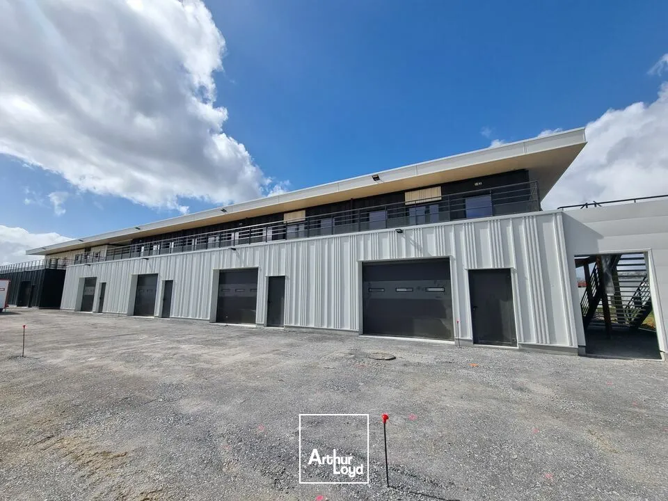 POITIERS SUD SECTEUR CENTRE COMMERCIAL AUCHAN - BUREAUX A LOUER 259M²