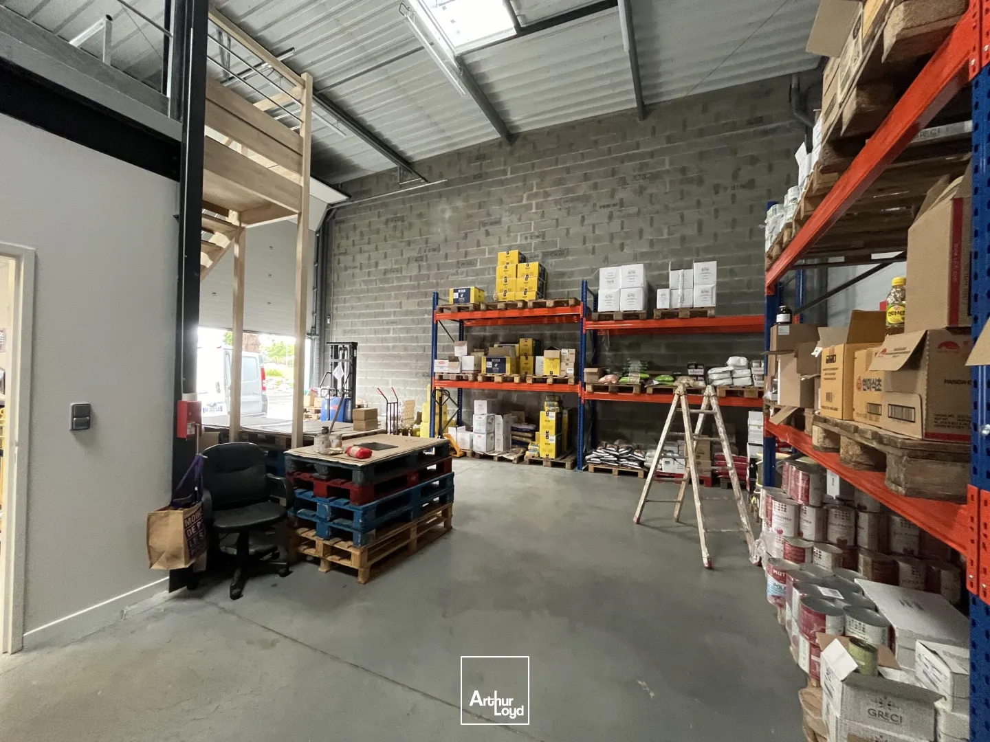 A LOUER LOCAL STOCKAGE 150M2 ST NAZAIRE ZI BRAIS