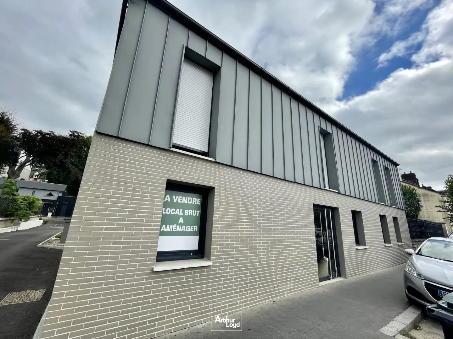 Bureaux à vendre à DEVILLE LES ROUEN 76250