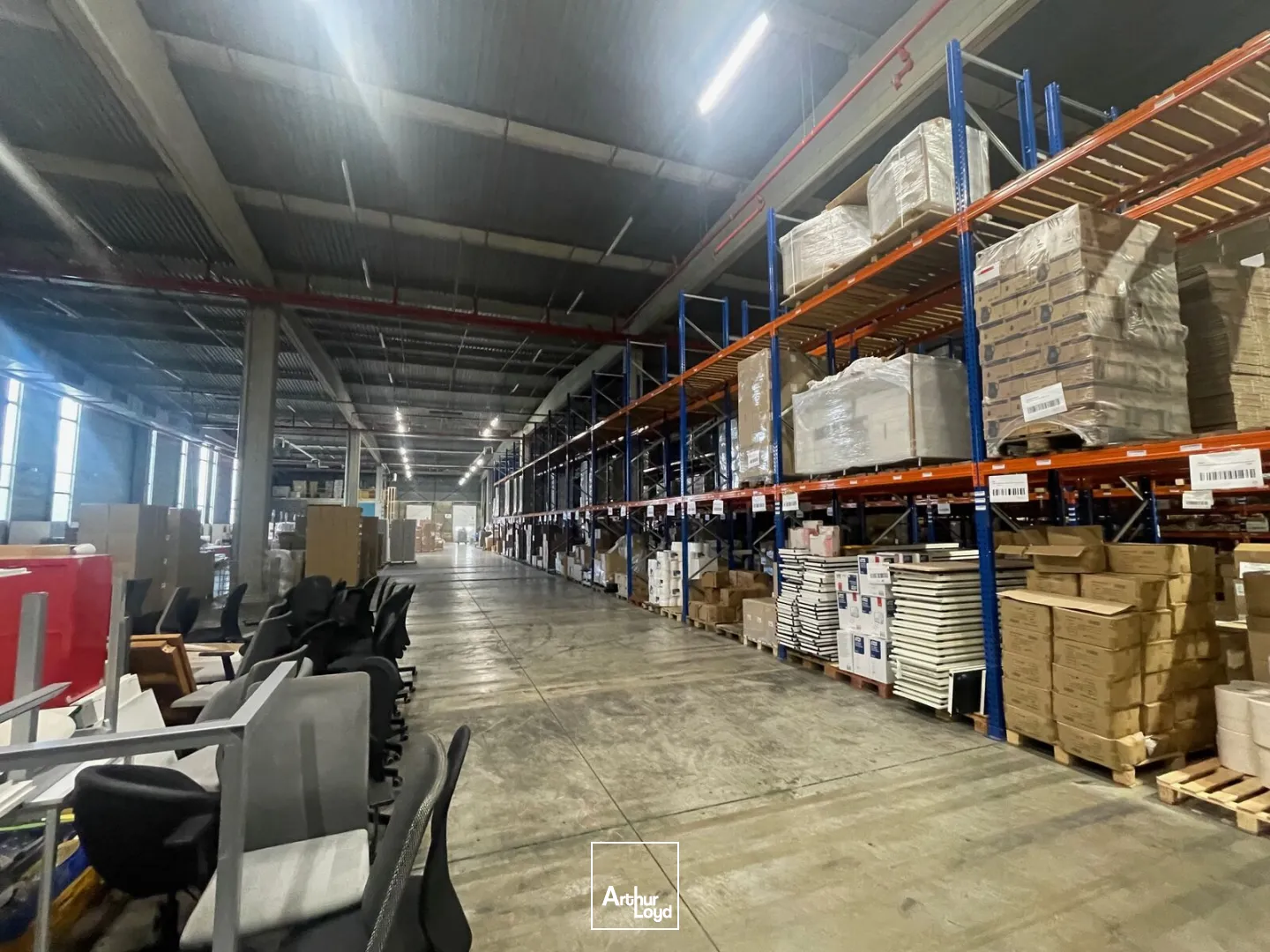 Entrepôts à vendre à VAL DE REUIL 27100