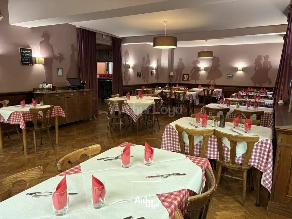 LOCAL COMMERCIAL à VENDRE de 520 m²