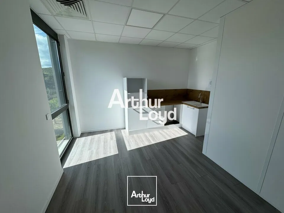 Location bureaux neufs 349 m² Sophia Antipolis