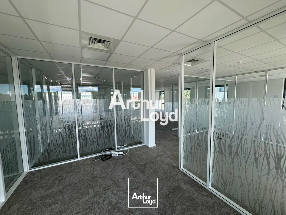 Location bureaux neufs 349 m² Sophia Antipolis