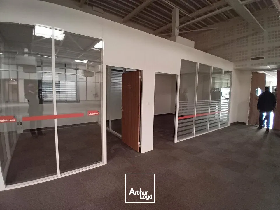 A LOUER bureaux 650 m² Montceau les Mines