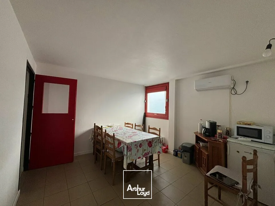 À louer  Local d'activité 230 m²  Zone Acti Sud, La Roche-sur-Yon